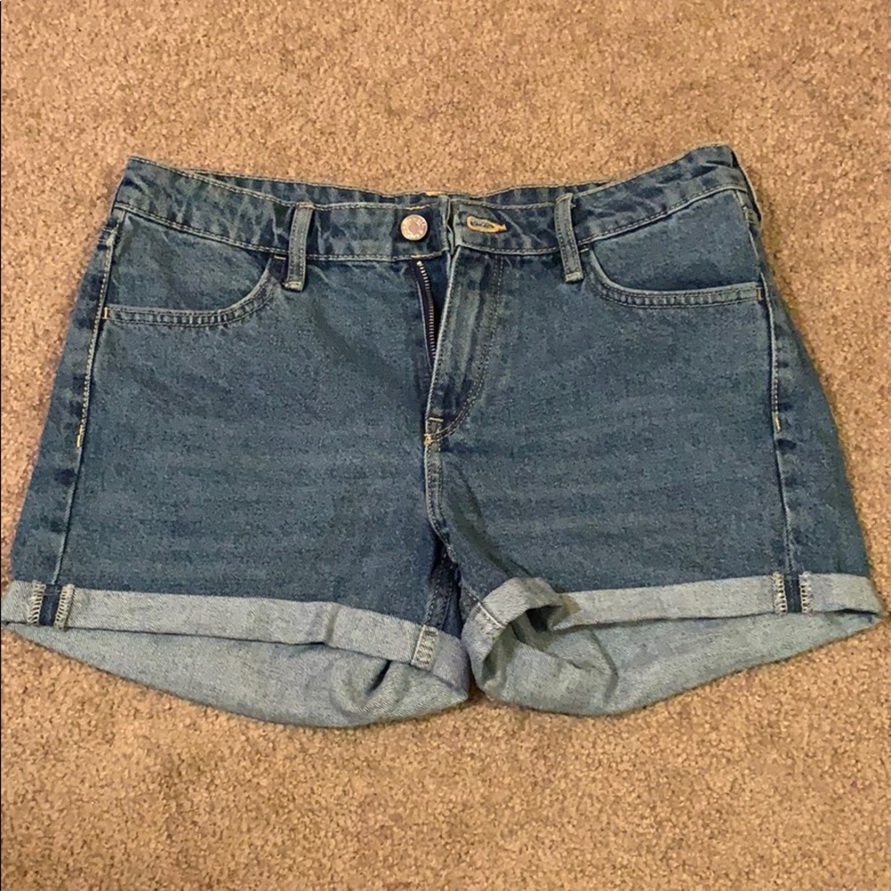 H&M Regular Waist Shorts